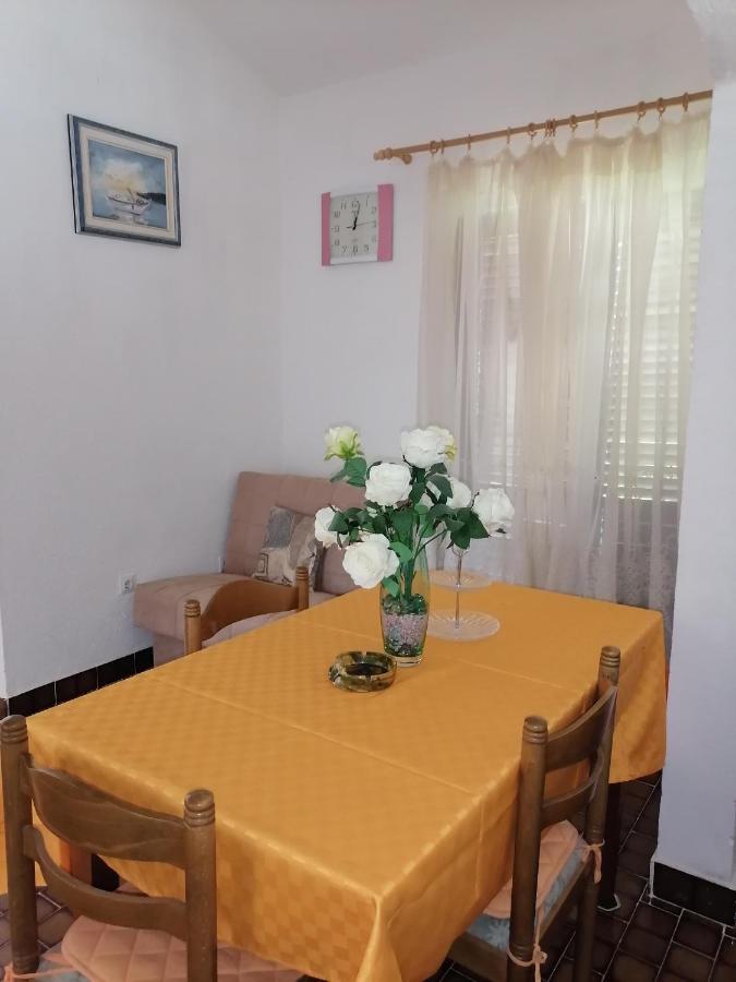 Apartments Vedrana Ražanj エクステリア 写真
